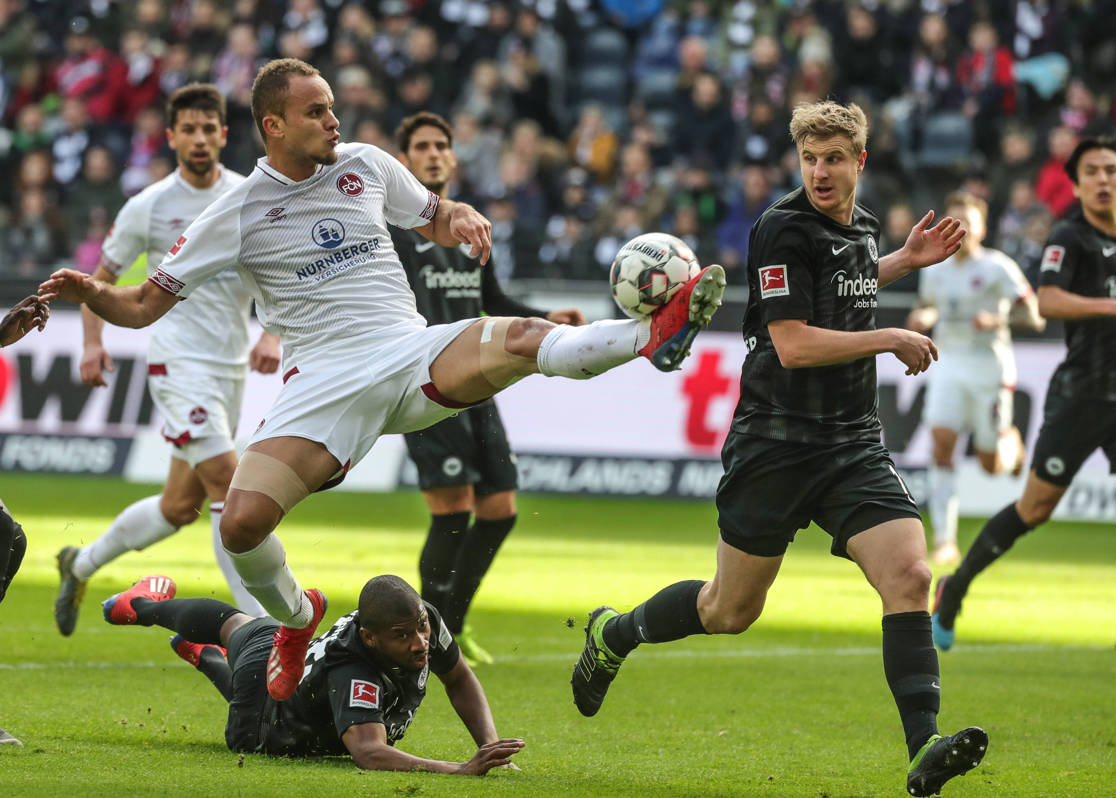 欧冠-进球大战 巴萨3比3战平国米 [欧冠巴塞罗那]