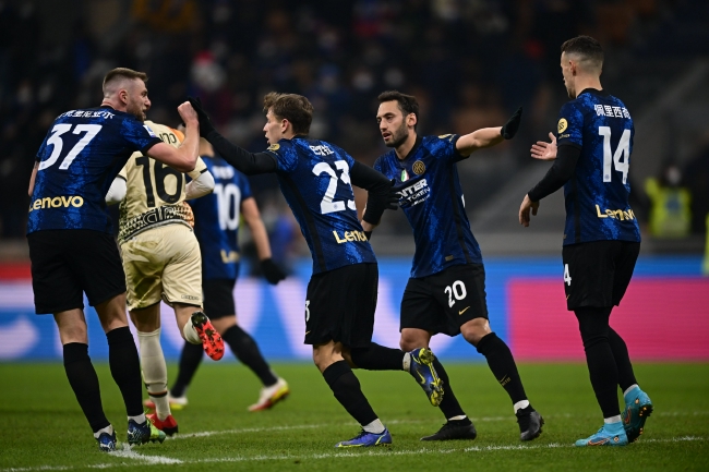 卡牌游戏竞技与休闲双模式解析