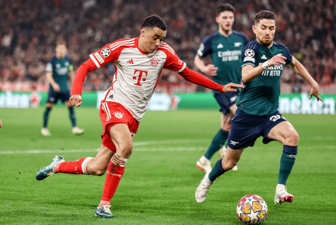 [中超]头球轰炸 上海海港主场取胜