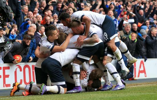 [德甲]多次争议判罚 多特0-2法兰克福吞3连败