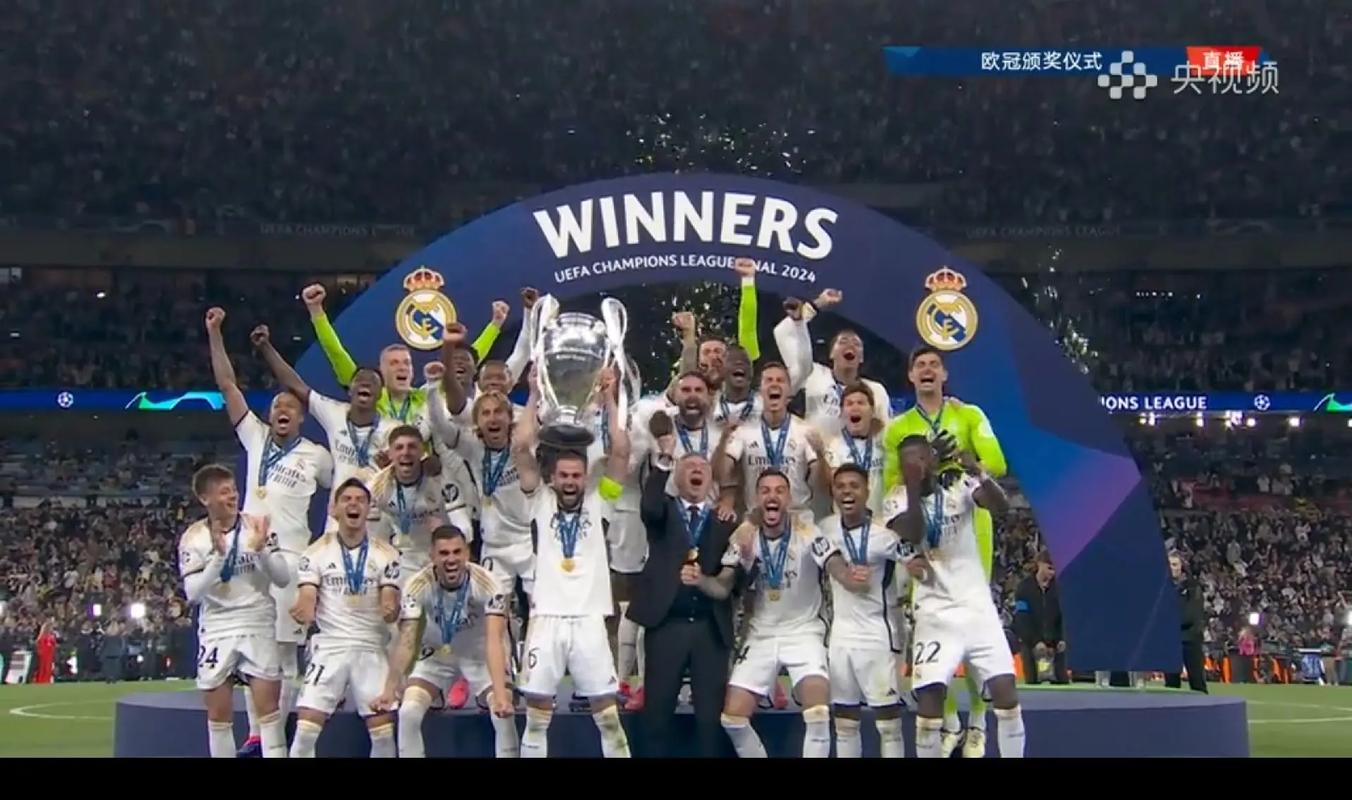 不容易！56岁老帅，3年3次“下课”，如今再度掌印，率队打进前8