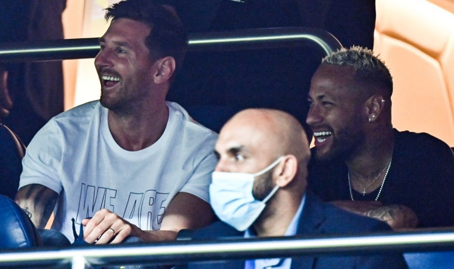 乒乓球：林诗栋迎战日本张本智和