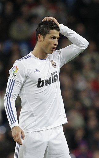 曼联球迷组织将在对富勒姆时抗议：拉特克利夫像个无能的小丑